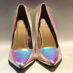 Iridescent Pumps!